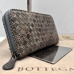 ◇レア極美品◇ボッテガヴェネタ 長財布 オールパイソン ラウンド