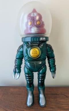 ゴッコ堂 NATAL DESIGN クソルナ ミュータント ソフビ 赤マント付