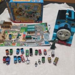 希少 トーマス ポケットファンタジーステーション パッと出るタウン