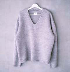 g'morning Vネックニット・ライトグレー - メルカリ