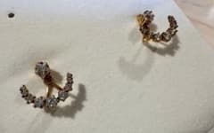 スワロフスキー ピアス ATELIER ペネロペ 愛の不時着 - メルカリ