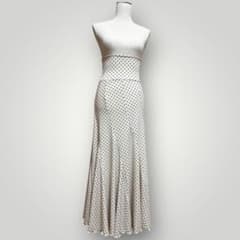 フラメンコファルダ エスカルゴタイプ アイボリー水玉 - メルカリ