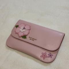 いちご様専用【ハワイ限定】ケイトスペード パスポートケース - メルカリ