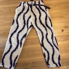 GRAMiCCi グラミチ】 シェルパ ボアパンツ 総柄 白紫 - メルカリ