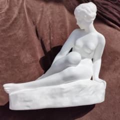 座せる裸婦全身像 渚のヴィーナス ヴィーナス 石膏像 トルソー 女子