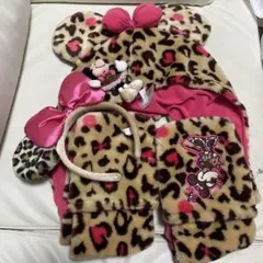 2026年最新】ディズニー ヒョウ柄 マフラーの人気アイテム - メルカリ