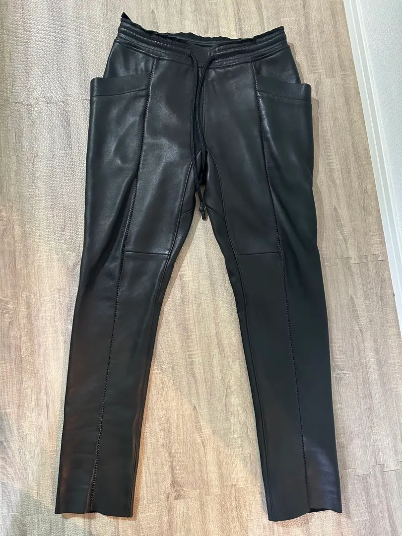 2026年最新】ripvanwinkle レザーパンツの人気アイテム - メルカリ