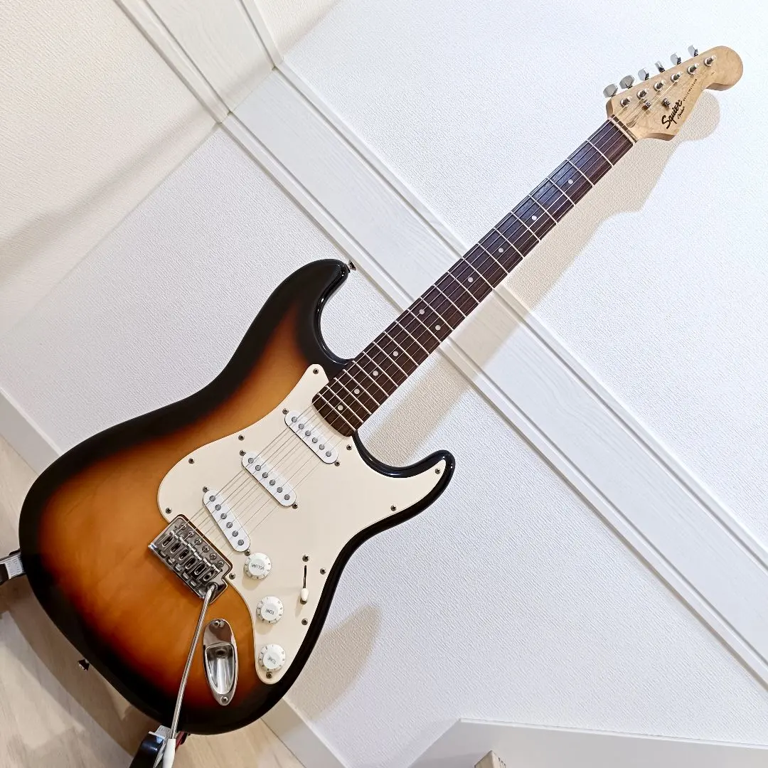 2026年最新】SQUIER ストラト サンバーストの人気アイテム - メルカリ
