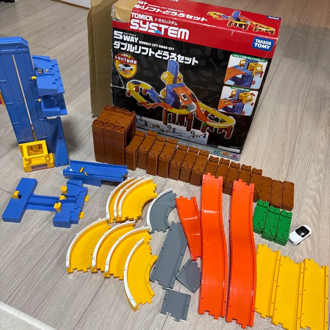 2026年最新】トミカ トミカシステム 5way ダブルリフト どうろセットの
