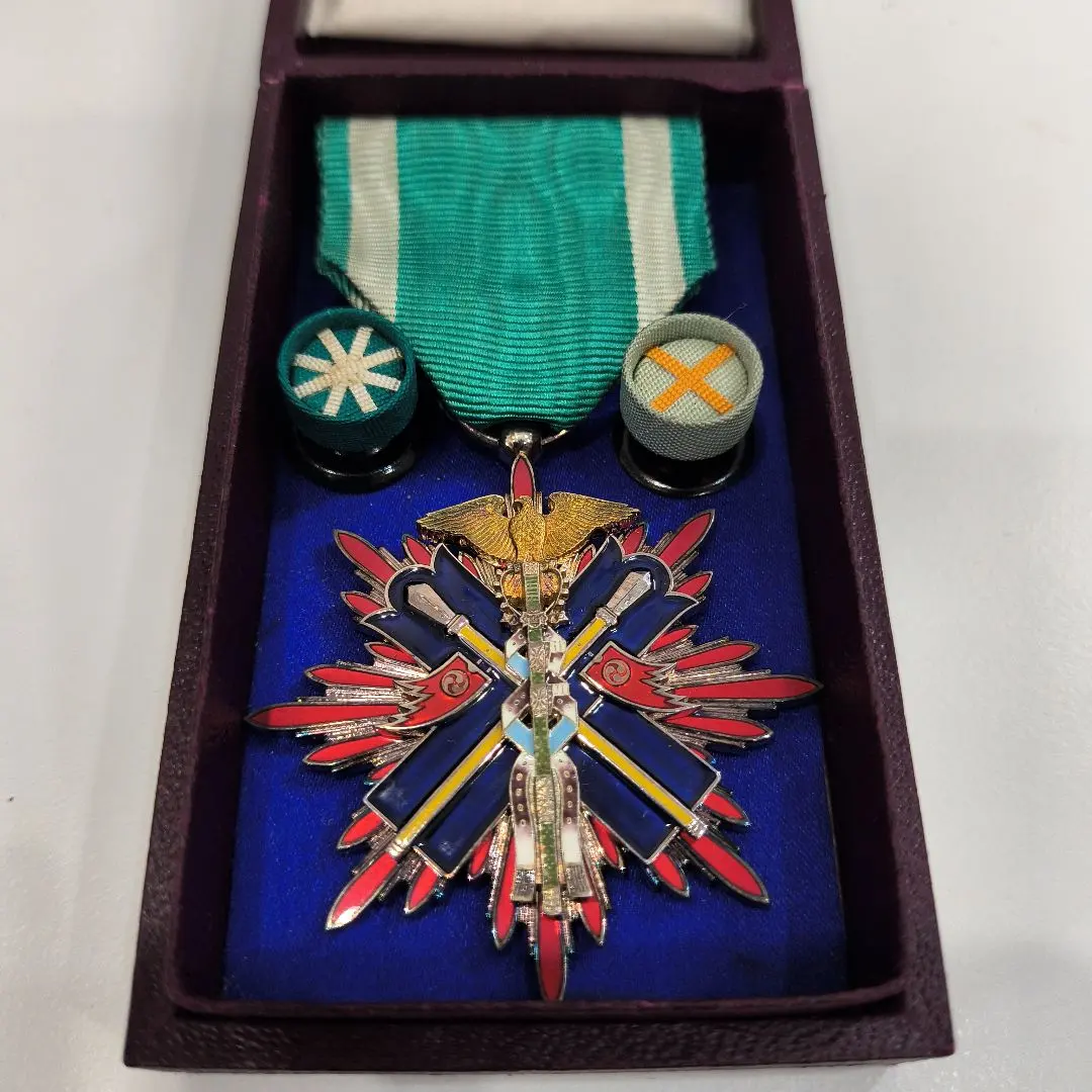 2026年最新】功七級金鵄章の人気アイテム - メルカリ