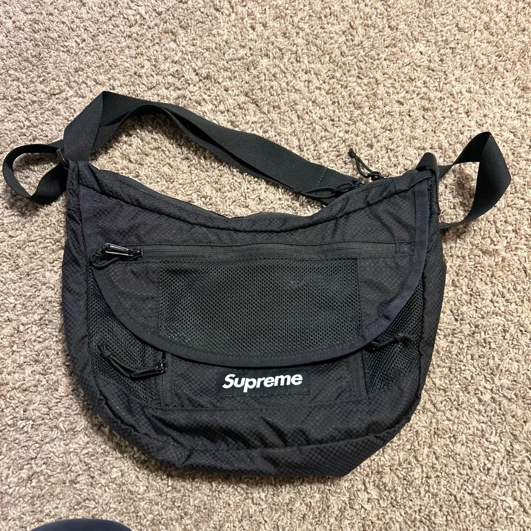2026年最新】supreme 22ss small messenger bagの人気アイテム - メルカリ