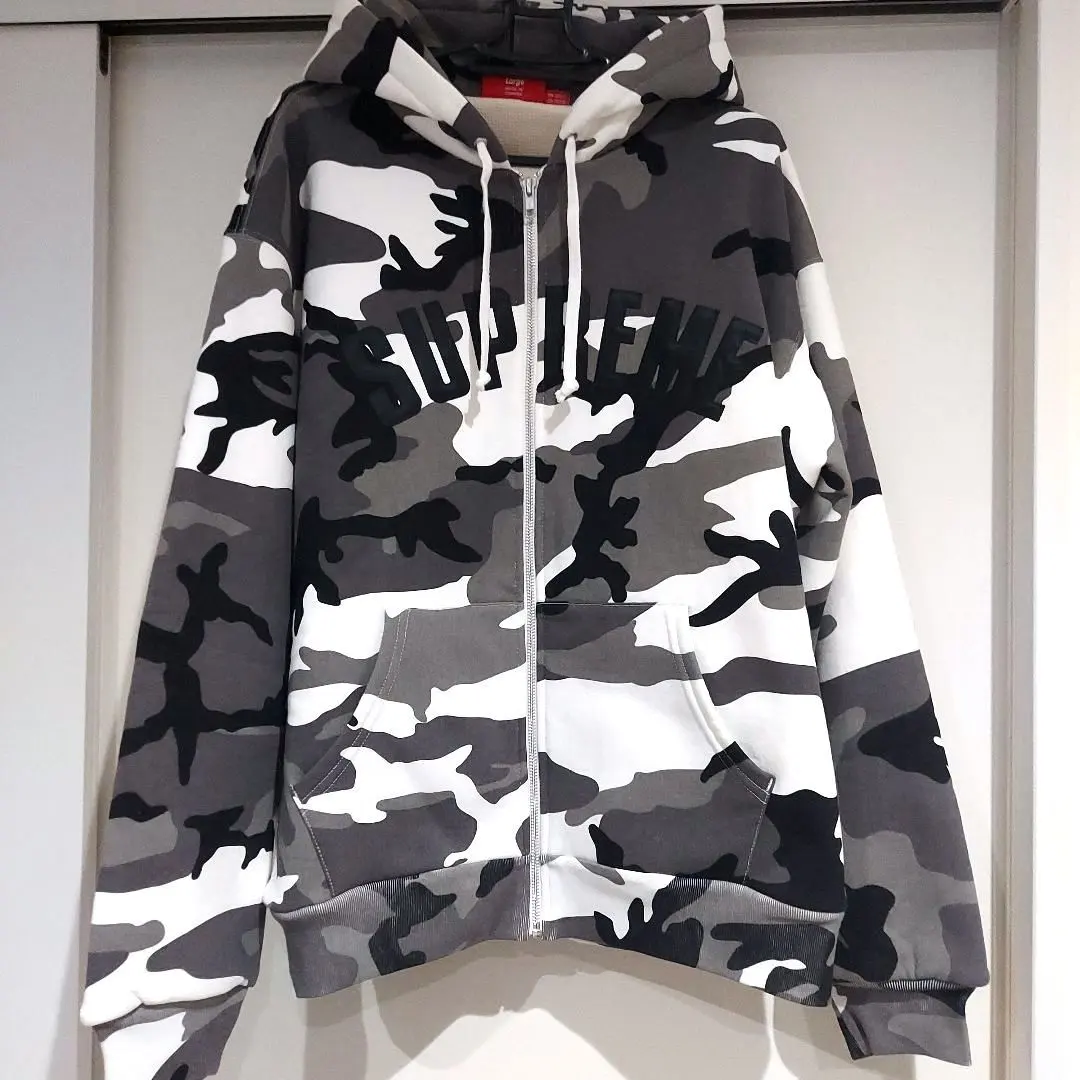 2026年最新】supreme ジップパーカー 迷彩の人気アイテム - メルカリ
