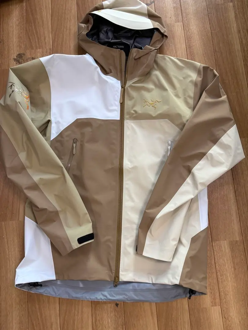 2026年最新】beams arc'teryx beta nagomiの人気アイテム - メルカリ