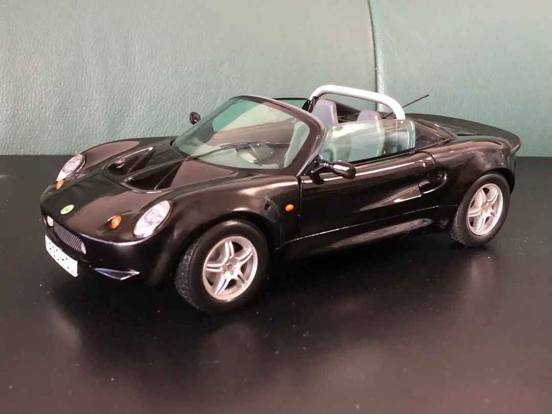 2026年最新】ロータス エリーゼ 1/18の人気アイテム - メルカリ