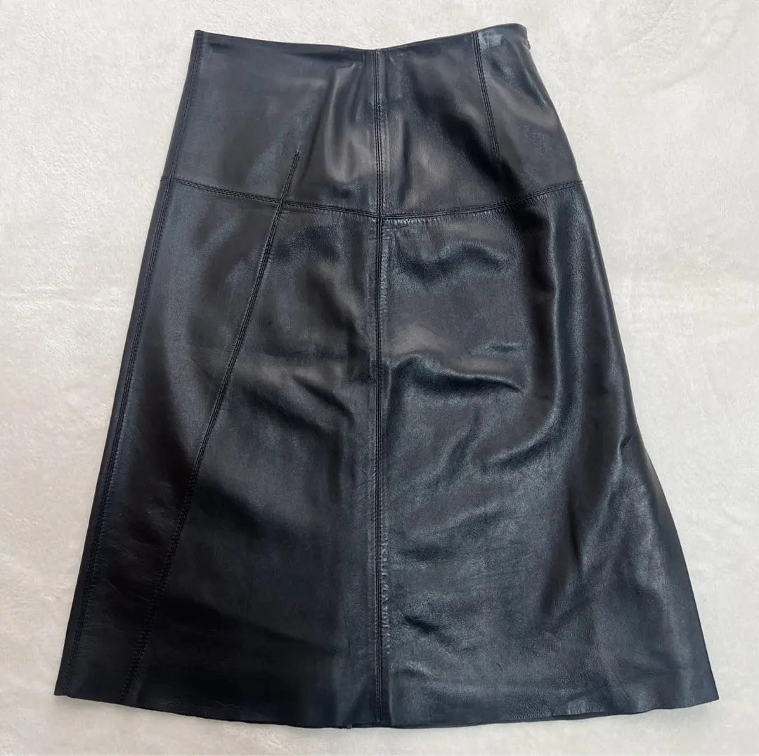 2026年最新】ロエベレザースカートの人気アイテム - メルカリ
