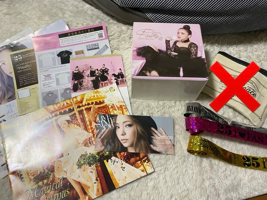 2026年最新】安室奈美恵 銀テープの人気アイテム - メルカリ