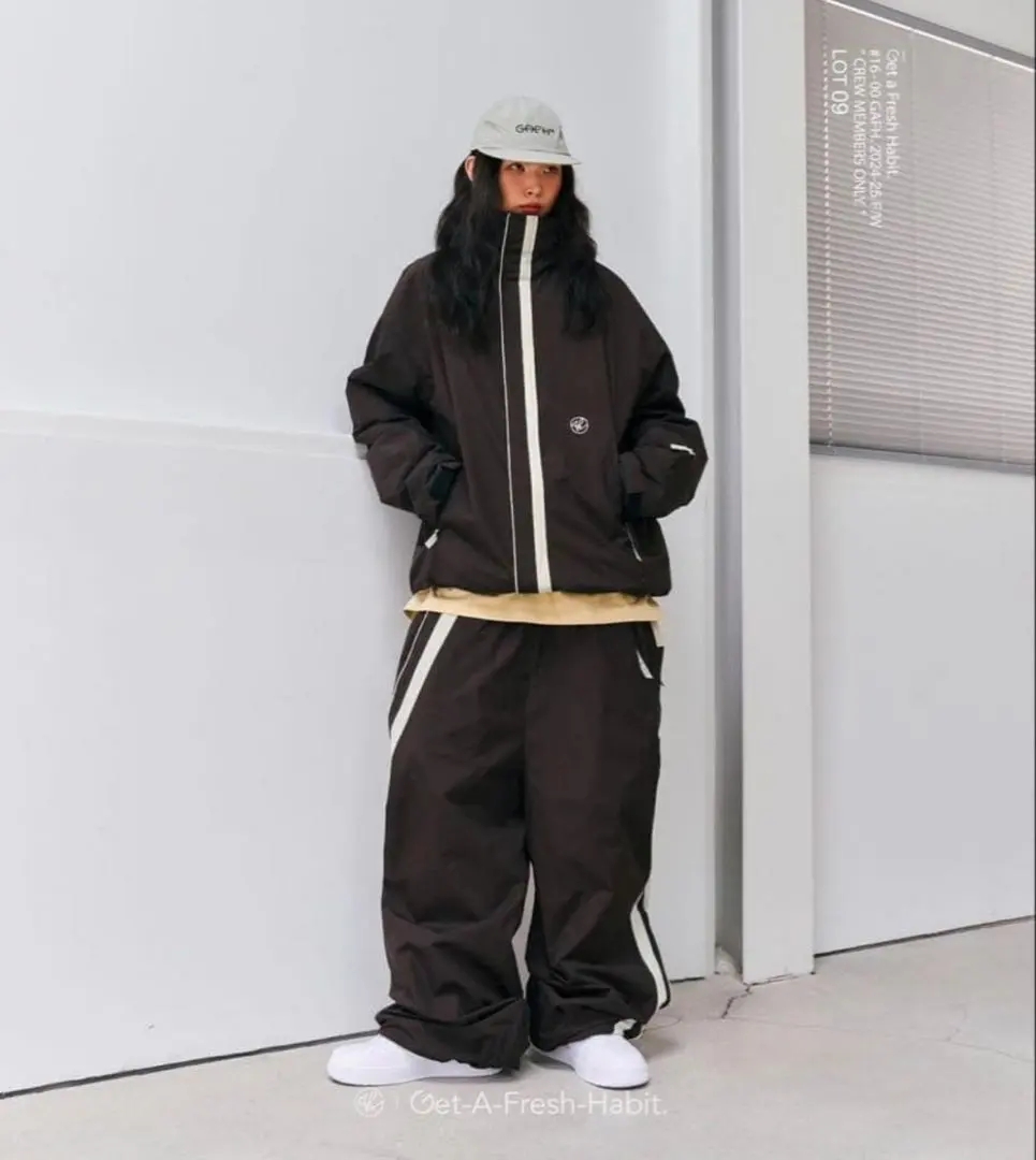 m84874547788_1.jpg?1764418632