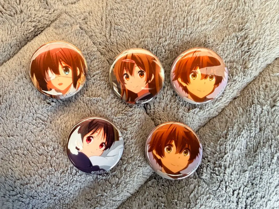 2026年最新】小鳥遊六花 缶バッジの人気アイテム - メルカリ