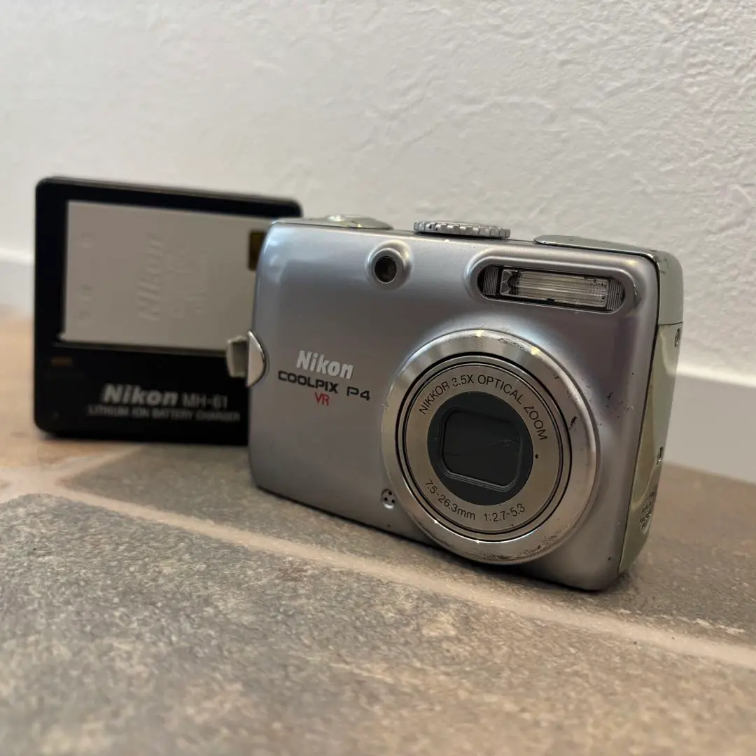 2026年最新】coolpix p4の人気アイテム - メルカリ