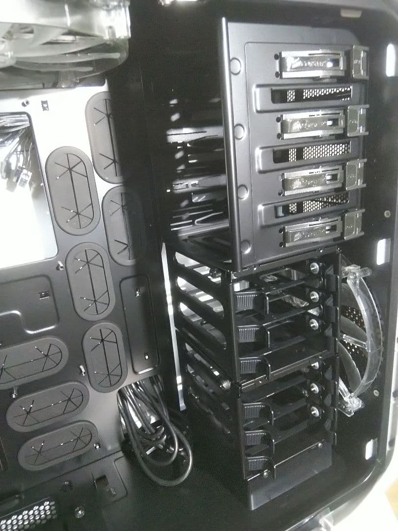 PCケース(自作PC用) Corsair Graphite Series600 TCC600TWM-WHT