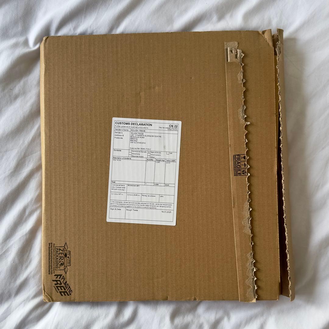 The 1975 ブルーリキッド入り限定LPレコード - メルカリ