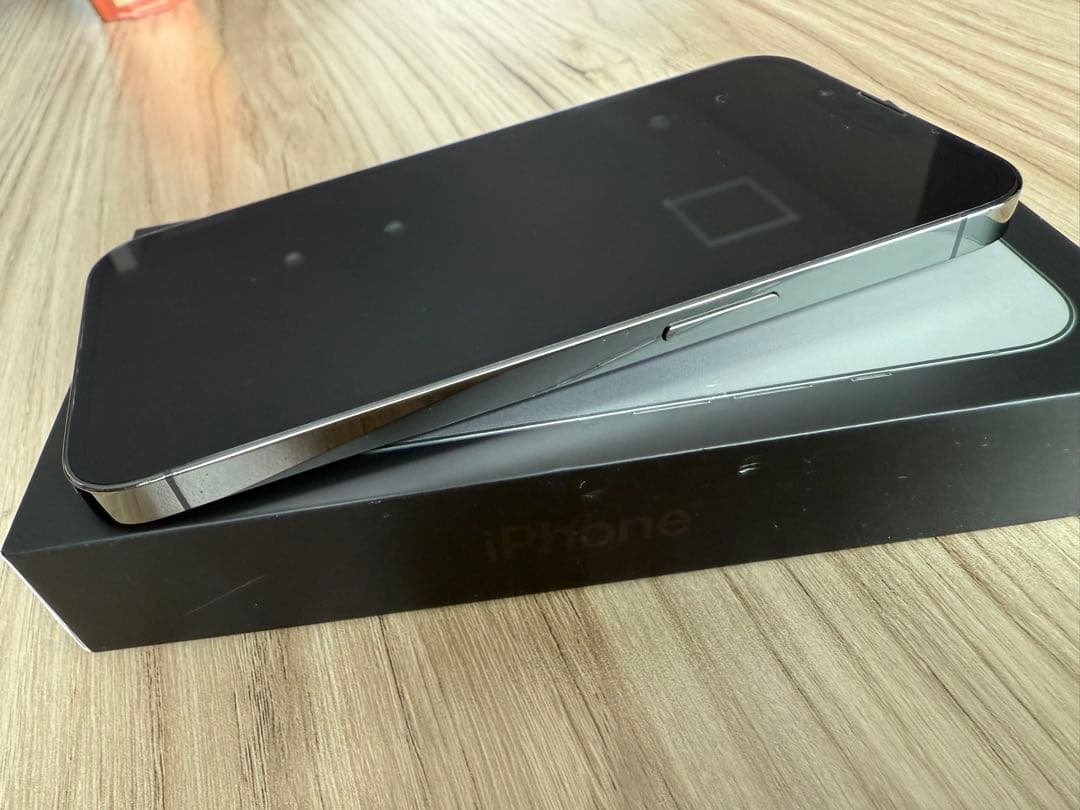 携帯電話本体 iPhone13pro 1TB