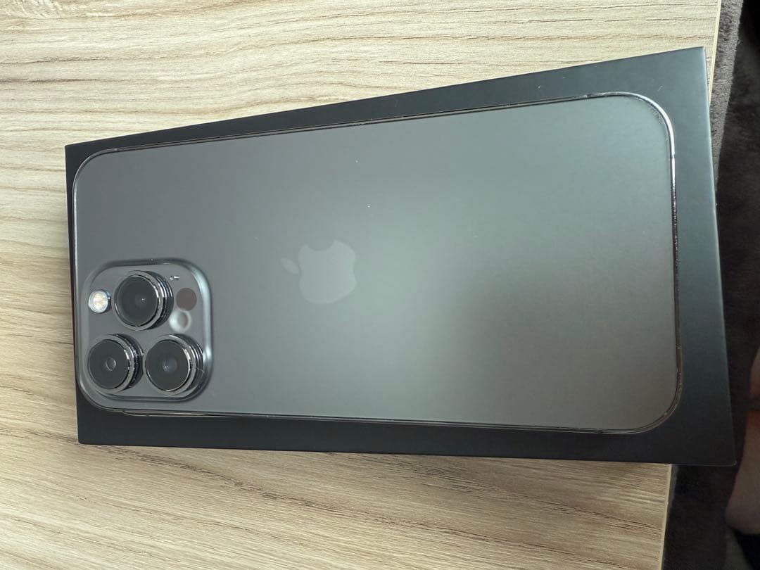 携帯電話本体 iPhone13pro 1TB