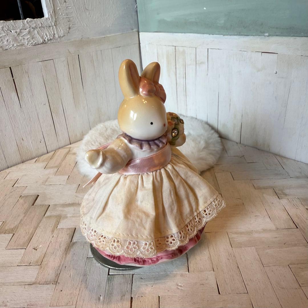 セキグチ☆ヴィンテージうさぎのオルゴール☆懐かしい曲♡虹の彼方に