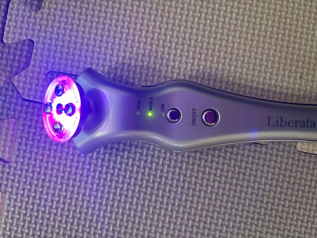 Liberata 美顔器 LEDライト機能付き