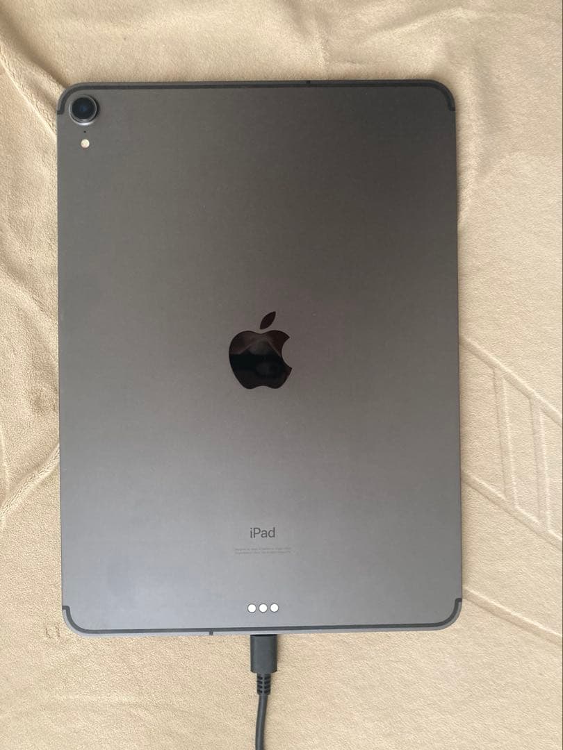 iPad Pro 11インチ　第一世代　ジャンク ☆送料無料☆ジャンク☆WiFi☆iPad Pro 11インチ 第4世代 128GB