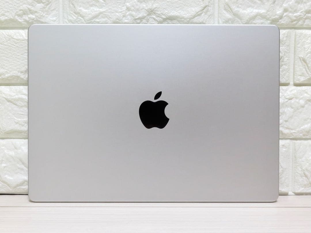 M4 MacBookPro 14インチ 16GB 512GB シルバー