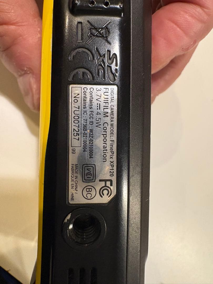 富士フイルム FinePix XP90 イエロー 充電器無し