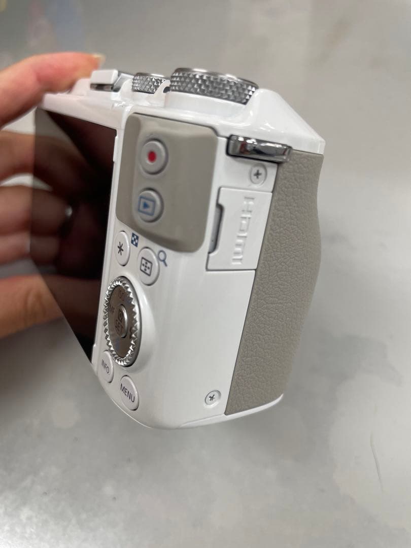 Canon EOS M3 ホワイト ミラーレス一眼