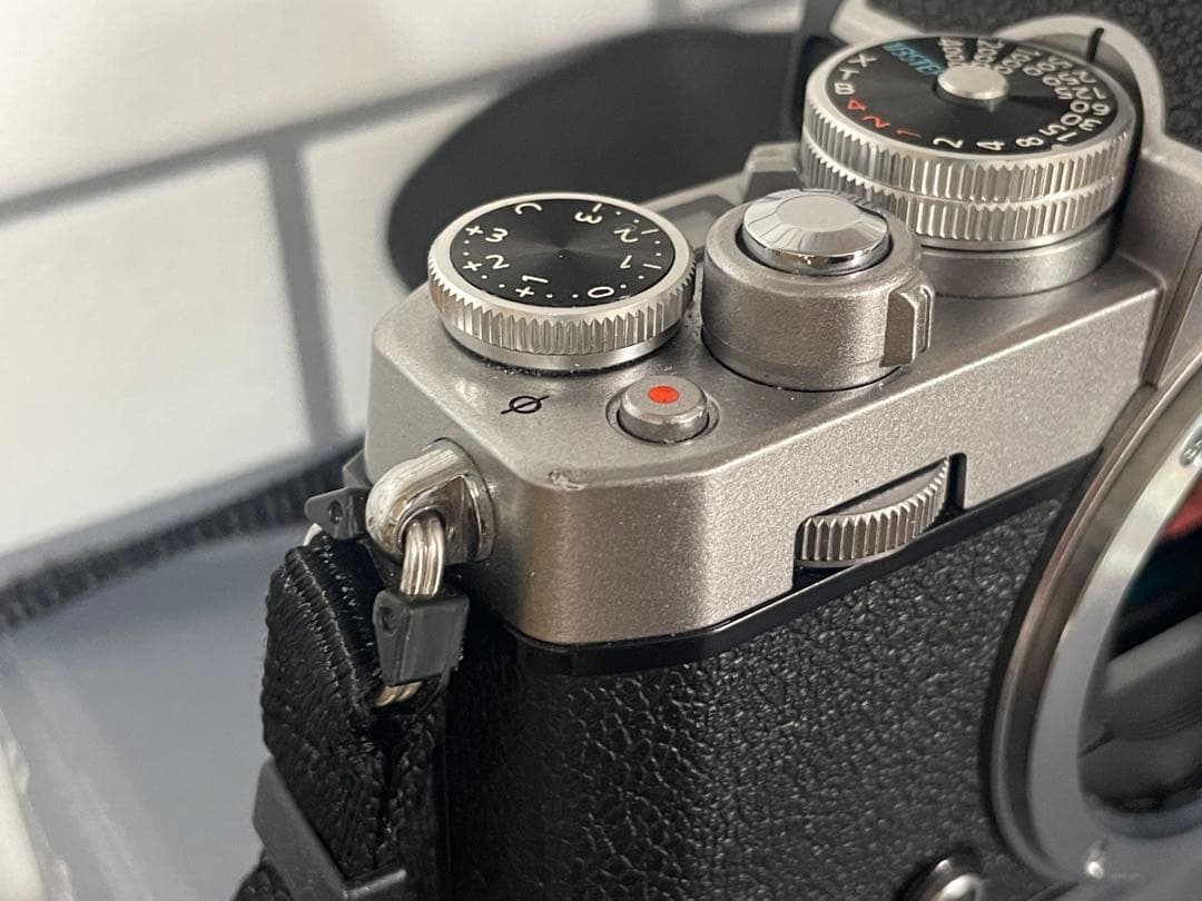 nikon zfcレンズキット付き(NIKKOR DX 16-50mm)