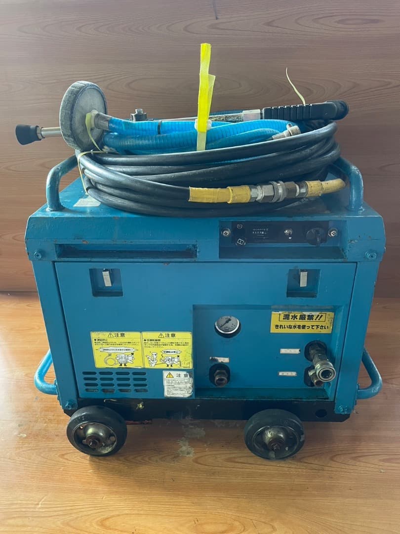 ツルミ）セル付きエンジン高圧洗浄機防音ガン・高圧ホース・給排水