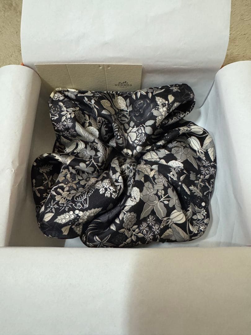 新品 エルメス シュシュ ヘアシュシュ 《 クラウディア 》 《 ブルーム 》