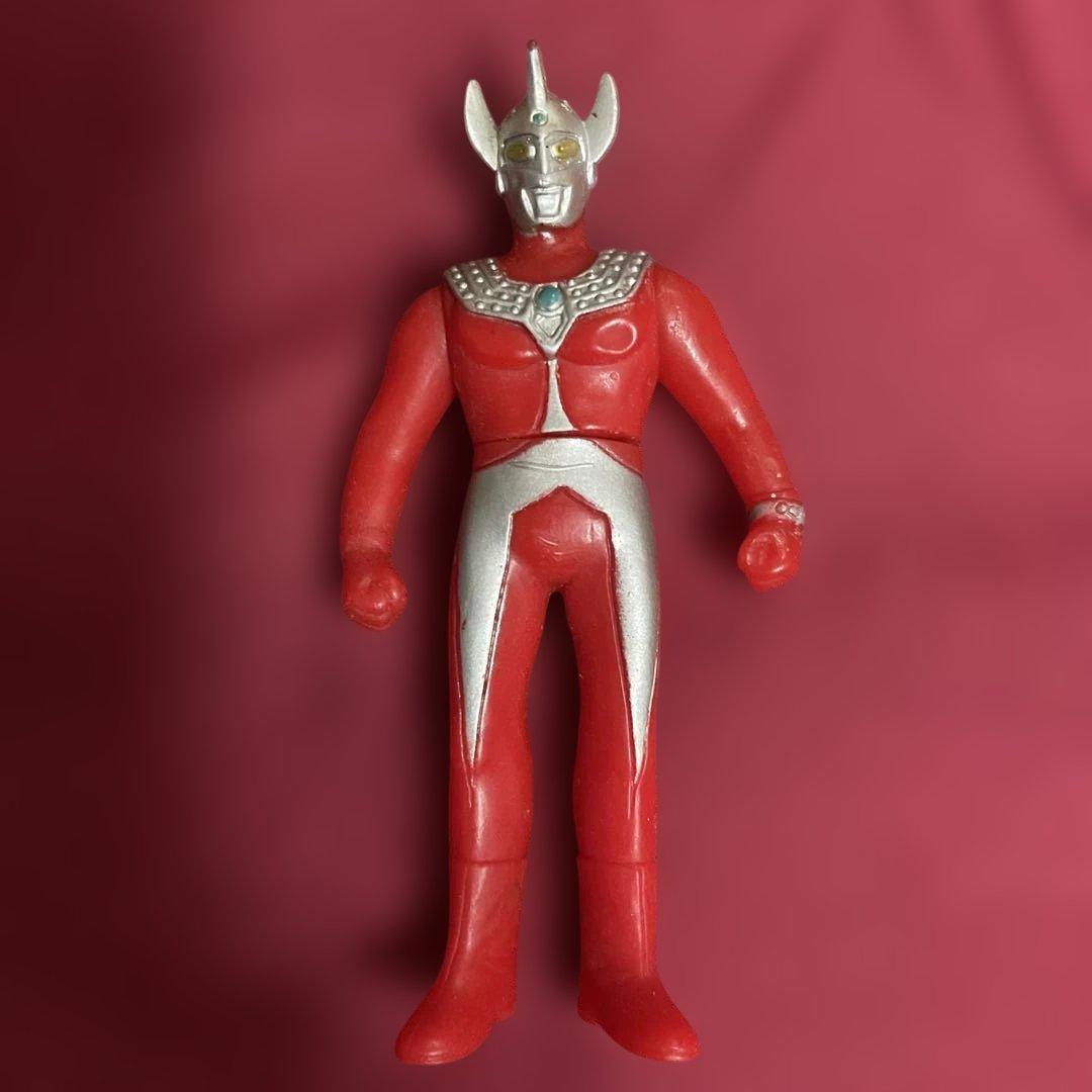 ウルトラマン】フィギュア8体セット(1995〜1996年製) 8cmサイズ - メルカリ