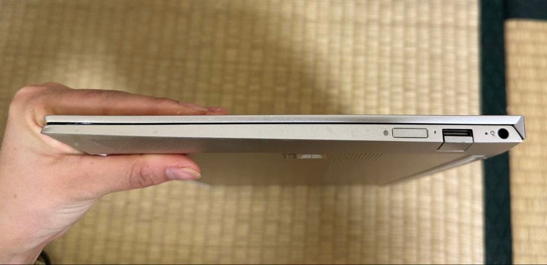 Hp Envy. Core i5-8250u. メモリ 8gb. ジャンク.