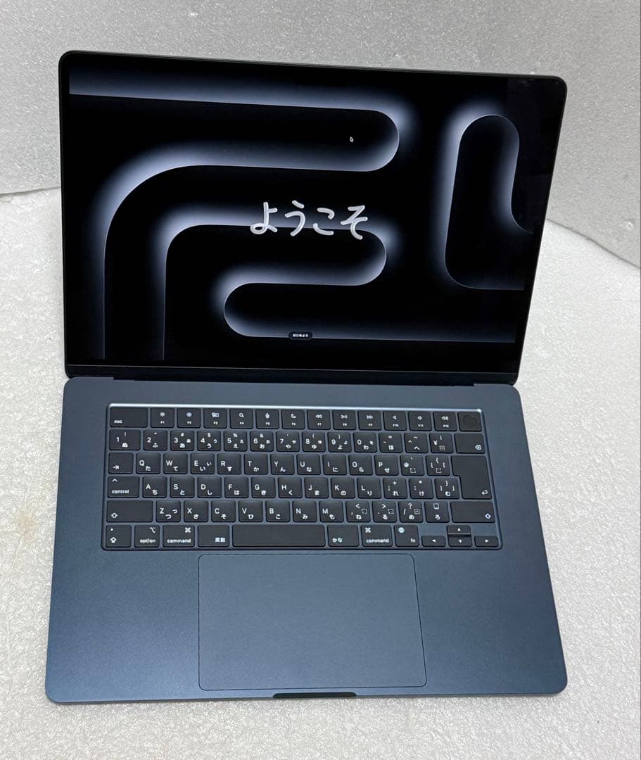 未使用に近い　バッテリー100%　MacBook Air M3 15 512GB