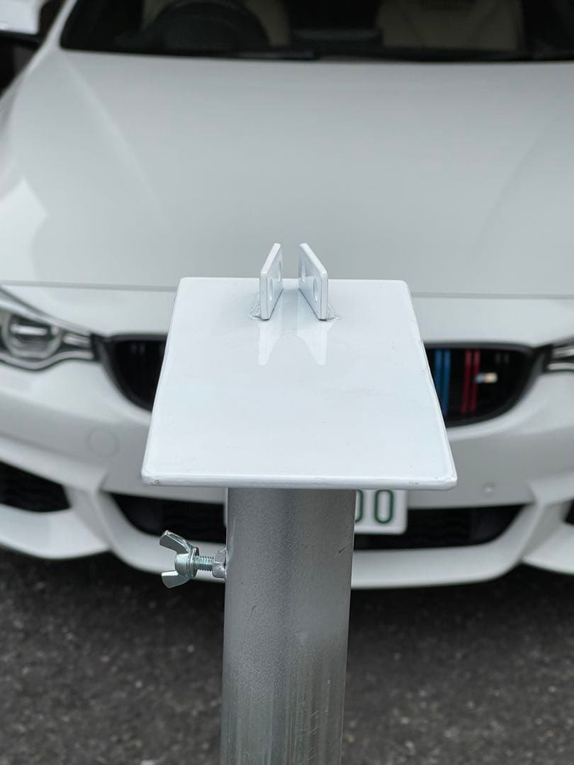 記念撮影スマホスタンド　スマホを載せるだけで角度調整可能