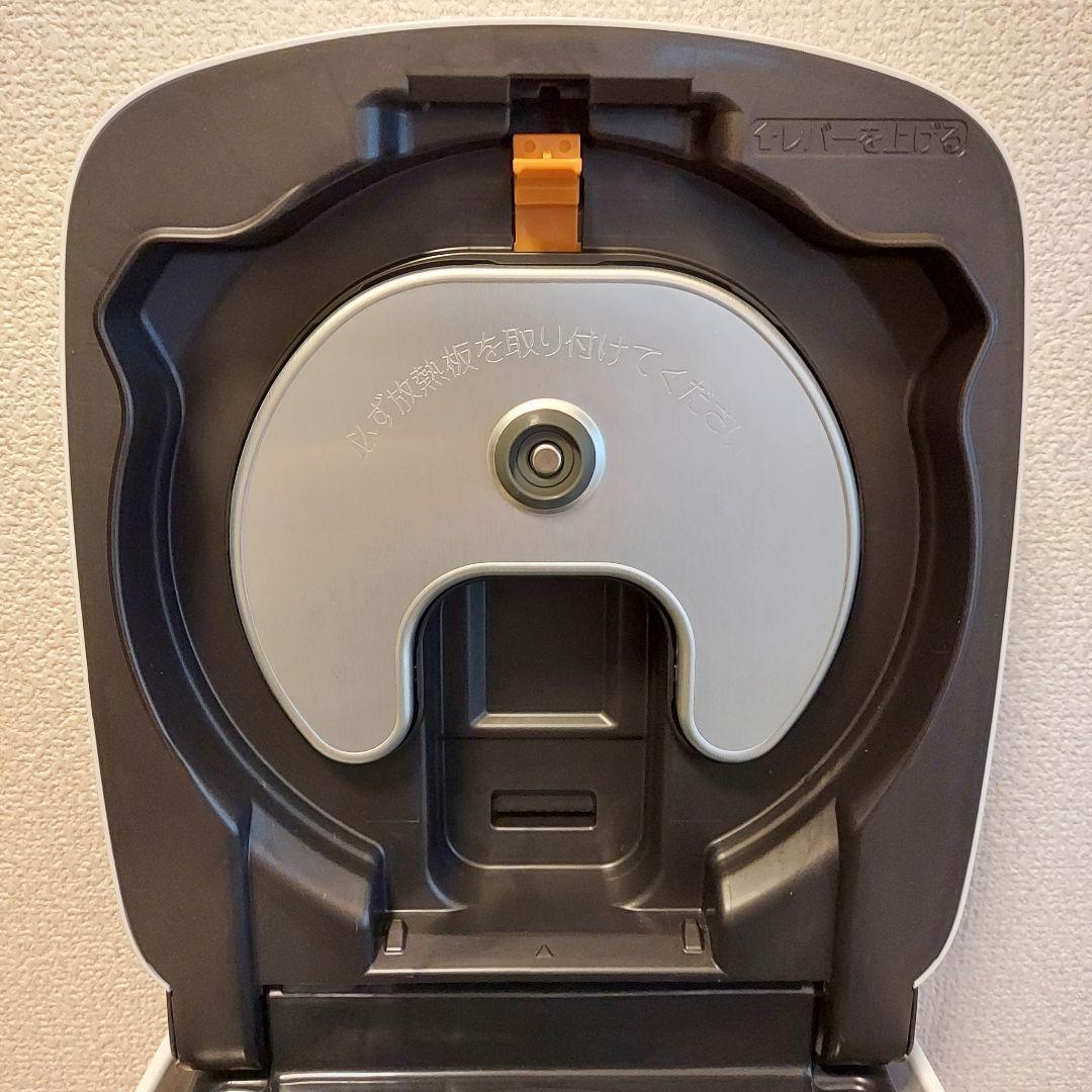 MITSUBISHI NJ-SV06R-W 炊飯器 0.63L 三菱電機 炭炊釜