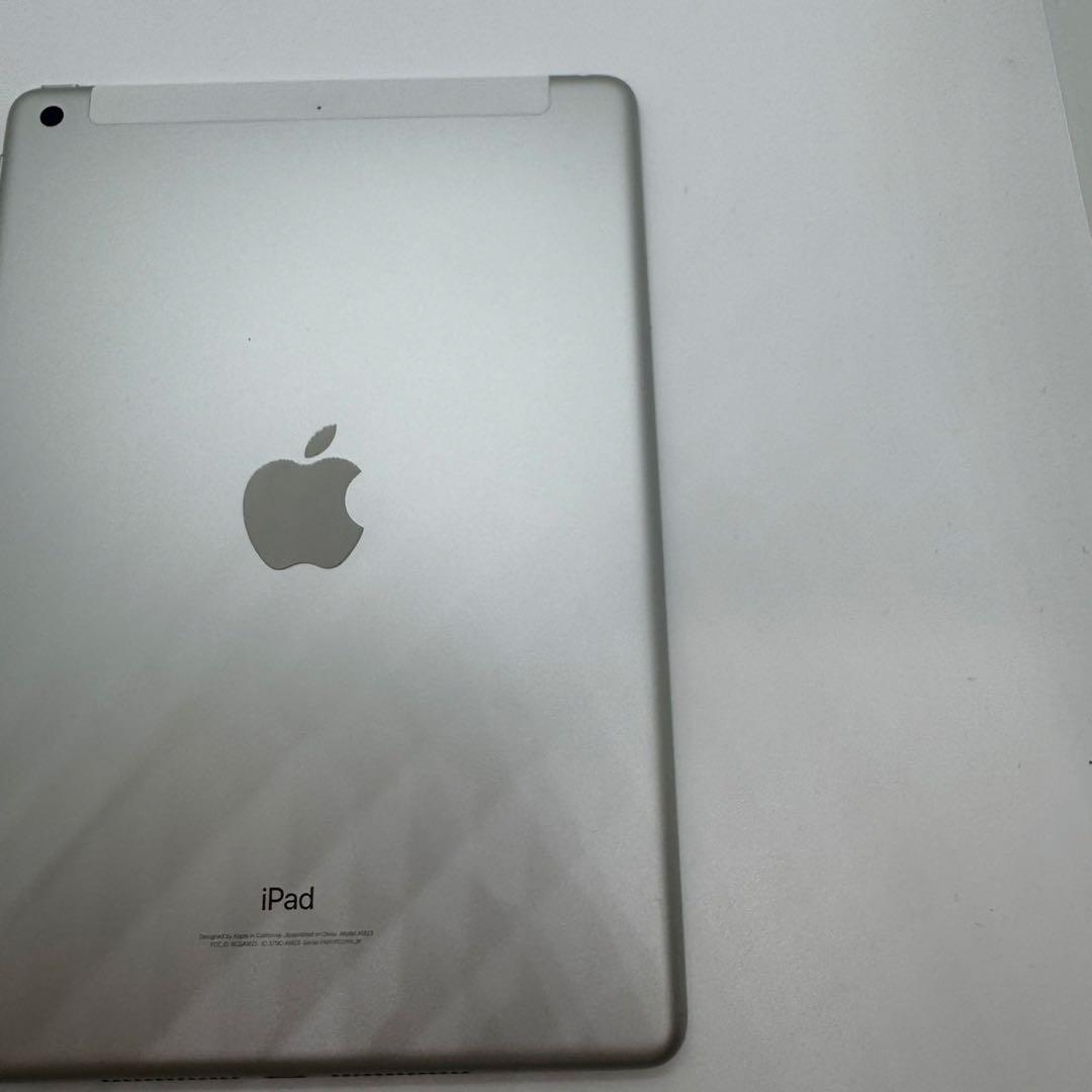 Apple iPad 本体 第5世代 9.7インチ