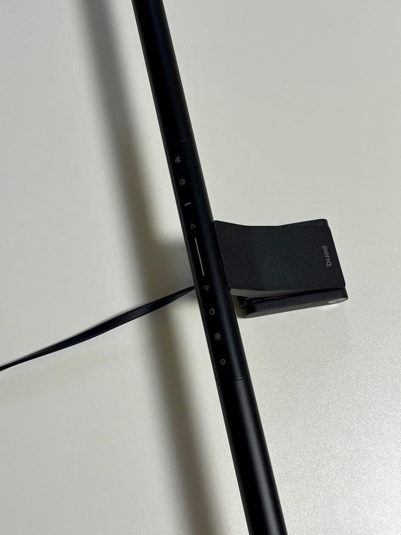 BenQ 27型4Kモニター本体+モニターライト【美品】