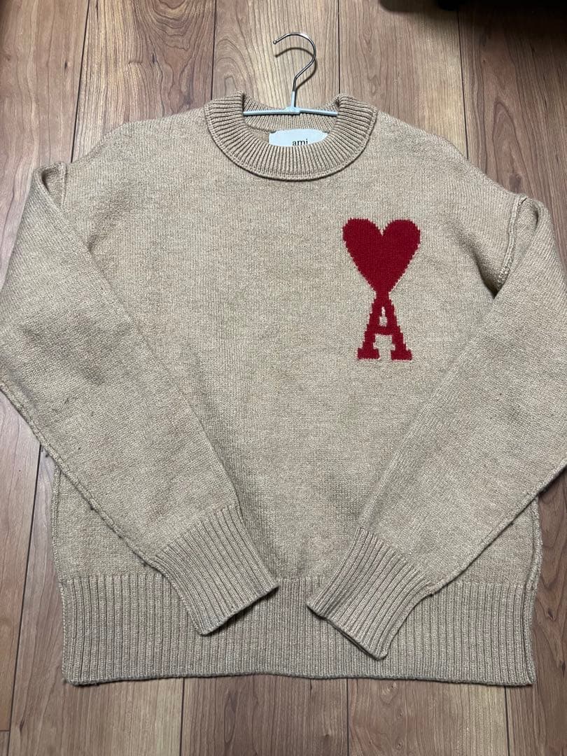 アミパリス AmiParis 美品　ベージュ ハート刺繍セーター 関税込☆Ami Paris ハートロゴ セーター ピンク ベージュ アミ (AMI