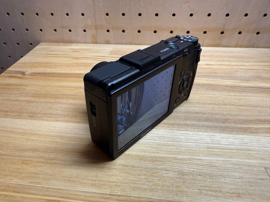 ショット数911回】 RICOH GR DIGITAL III + GC-4 - メルカリ