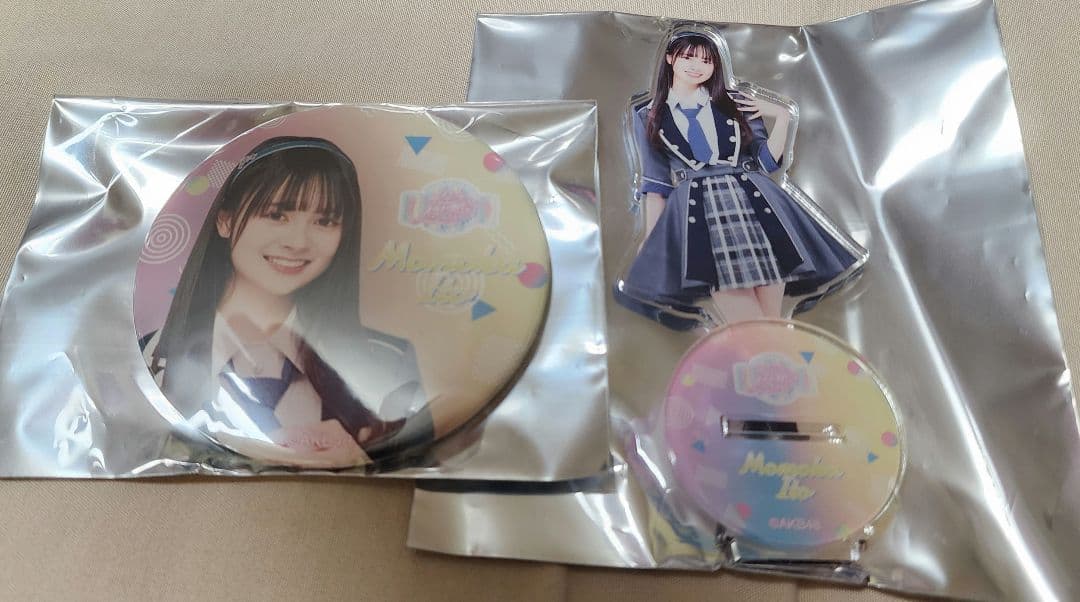 AKB48 17期生昇格記念LIVE Specialくじ アクスタ タペストリー - メルカリ