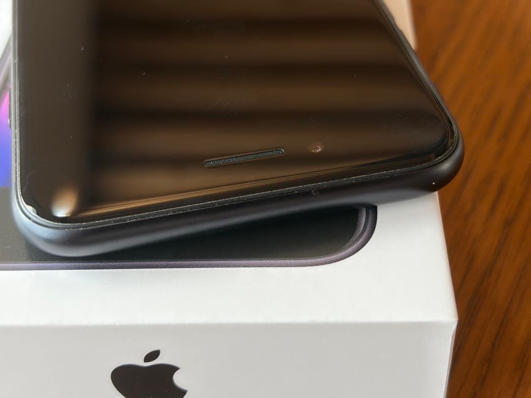 携帯電話本体 iPhone SE Midnight 256GB