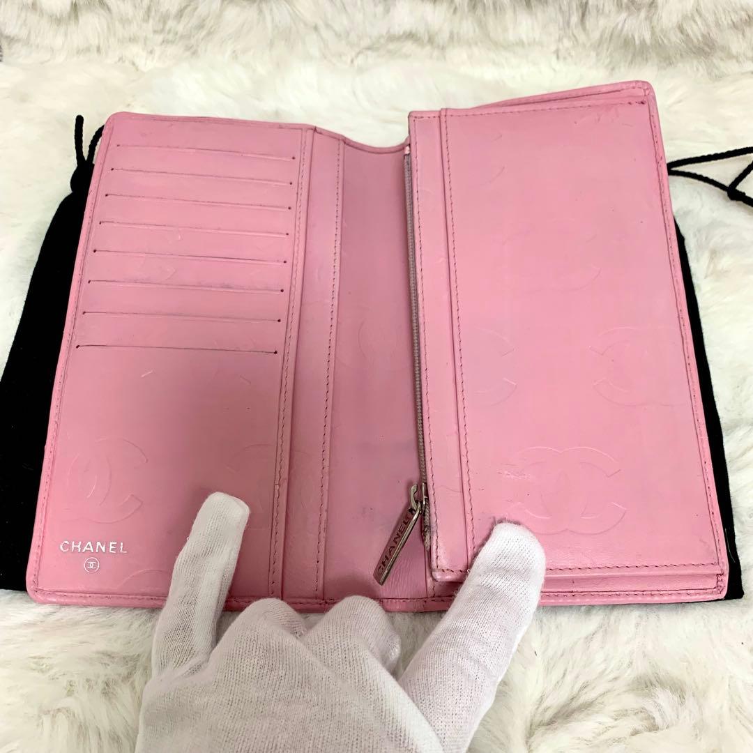 人気！可愛いピンク色のCHANEL カンボンライン 折り財布 Gカード 巾着
