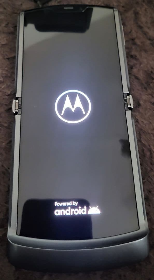 motorola razr 5g 1年使用　国内購入　基盤交換済