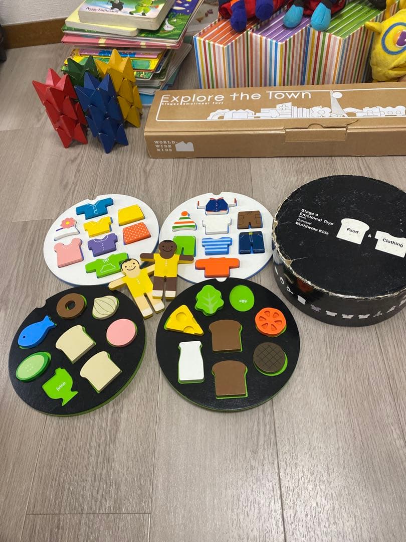 ワールドワイドキッズ 教材まとめ売り 絵本・DVD・ネフスピール